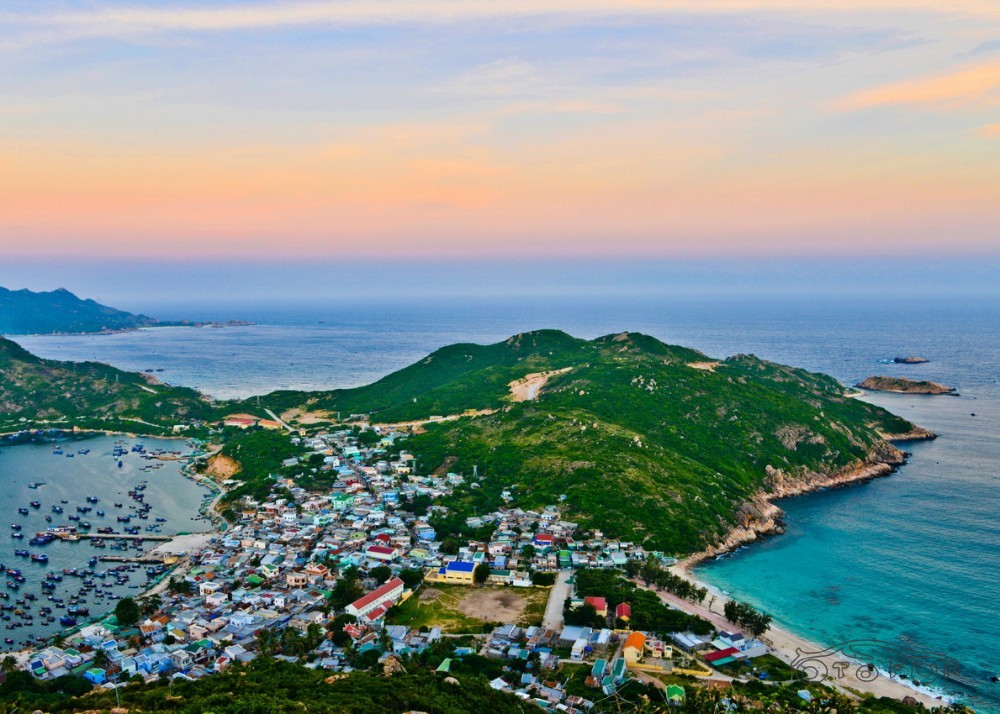 Aerial view of Binh Ba Island