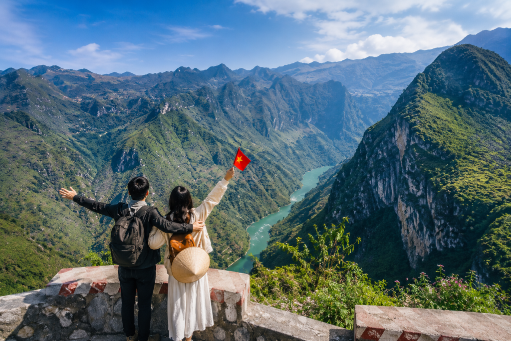 Ma Pi Leng Pass viewpoint during a Ha Giang private tour